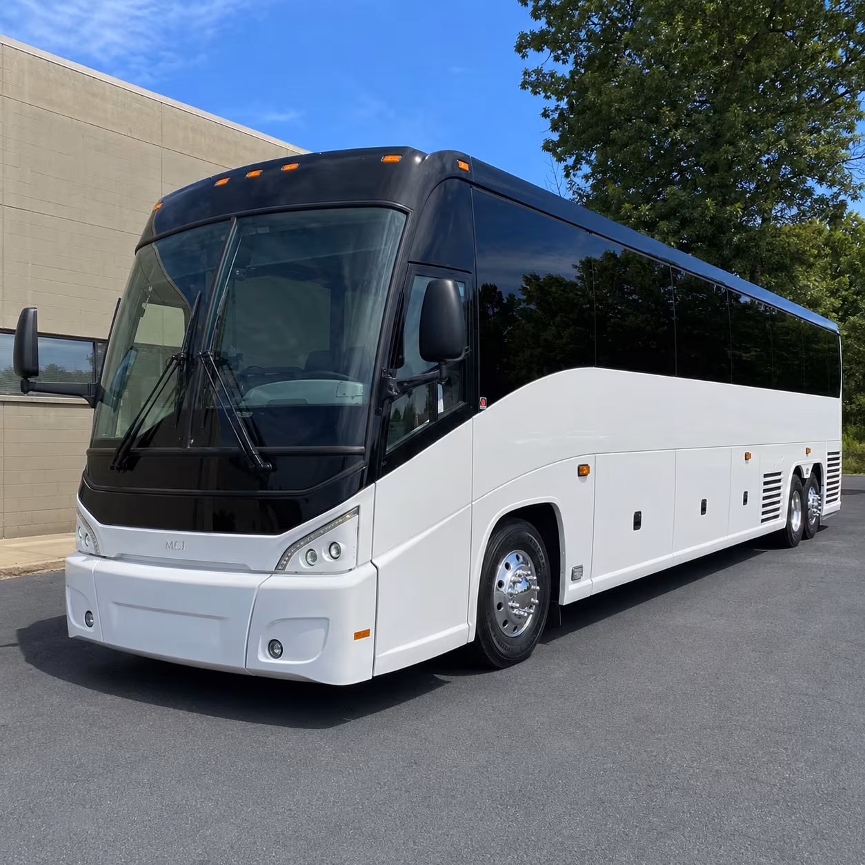 airport shuttle buses for sporting events and group travel from overland park