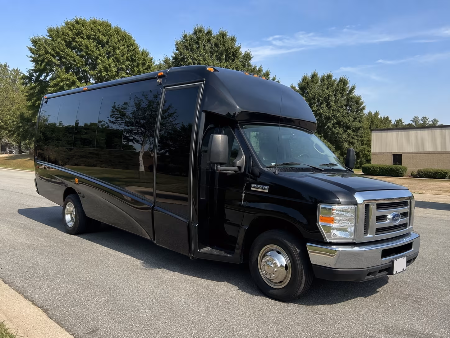 bus rentals for bands performers and production groups in overland park