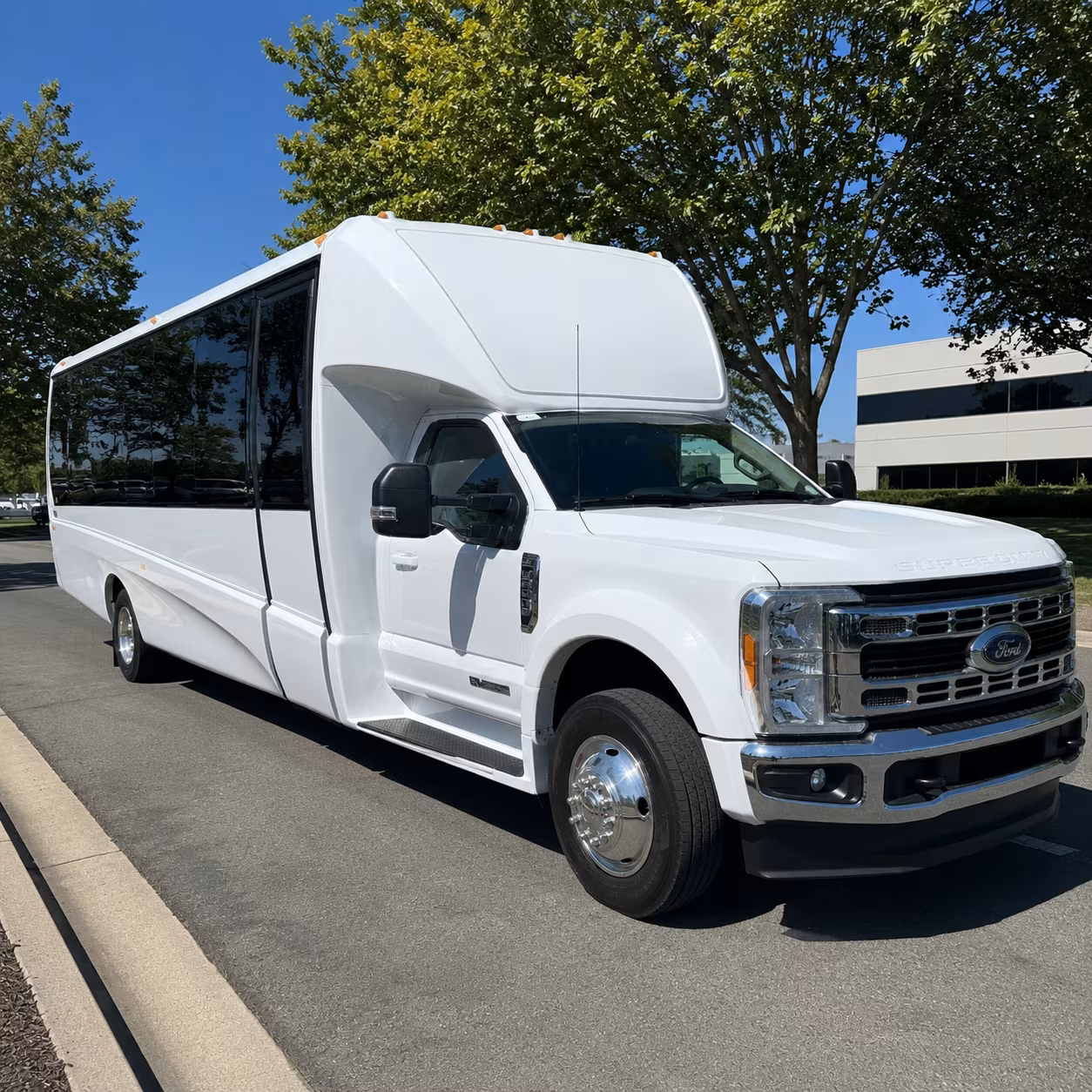 corporate airport transfer buses between overland park and kansas city international