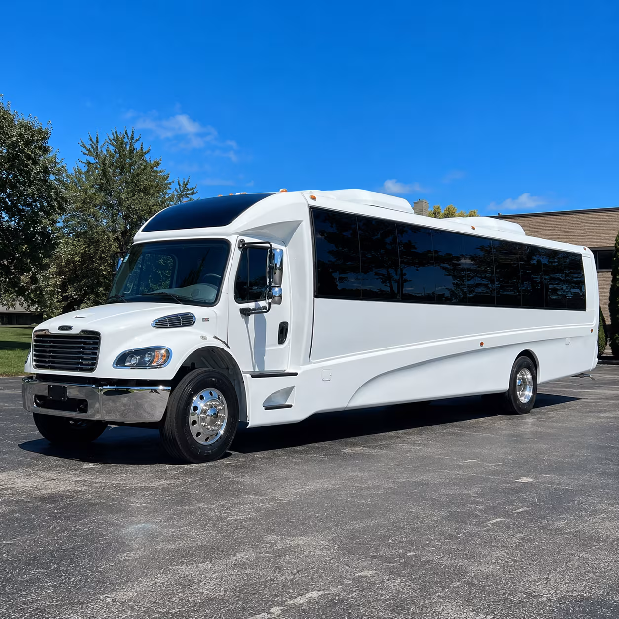 overland park 18 passenger minibus