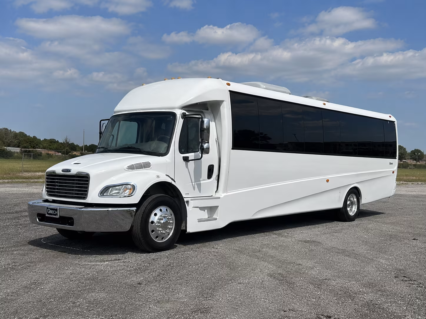 overland park 50 passenger party bus