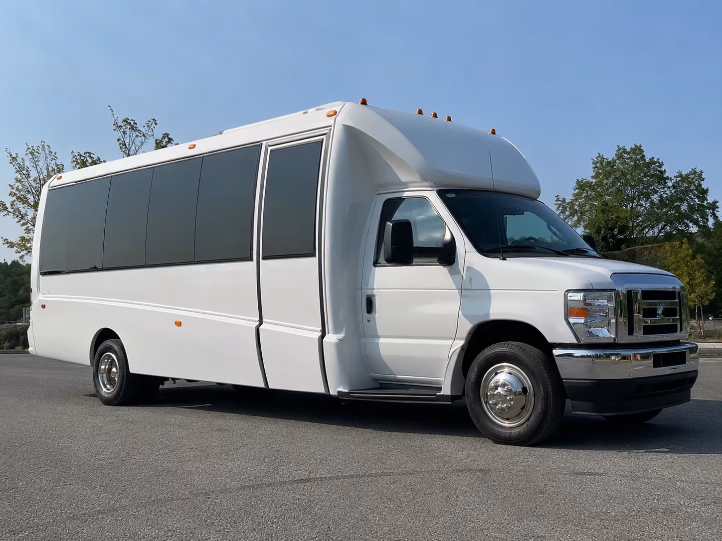 overland park night on town party bus rental