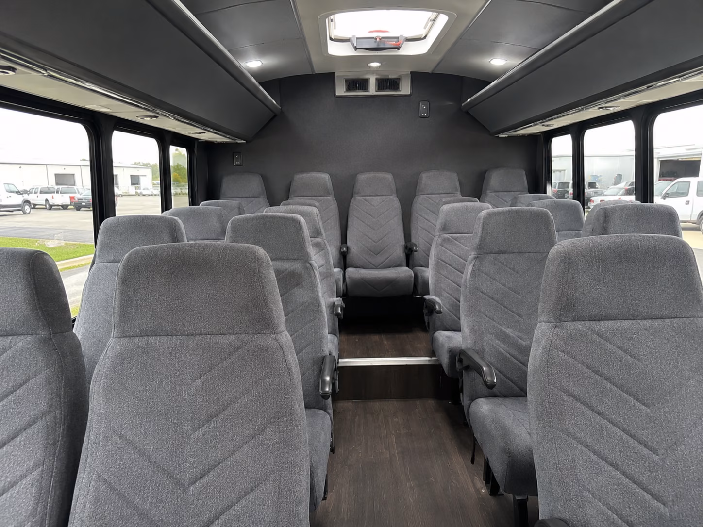 royals game buses from overland park to kauffman stadium